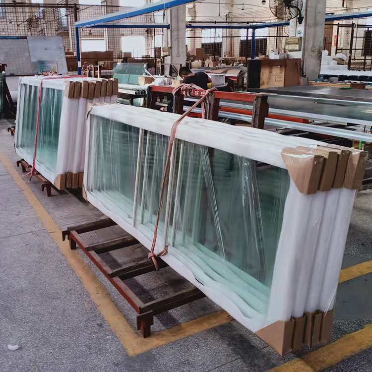 Glass door packing in company