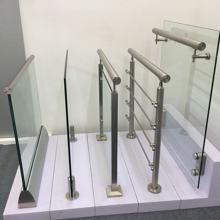 HD-L007B Glass Railing Handrail Installation