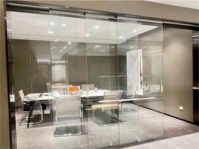 What is the installation method of frameless sliding glass door?