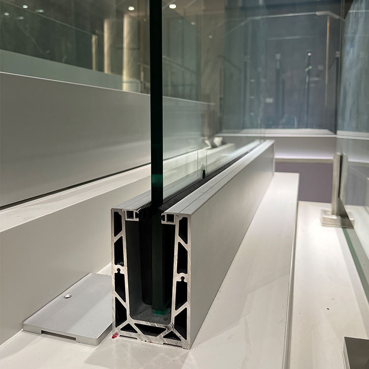 HDSAFE Balcony Glass Railing Design Glass Railing Spigot Aluminum Frameless Glass Railing U Channel Handrail