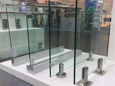 The Elegance and Safety of Frameless Glass Railing
