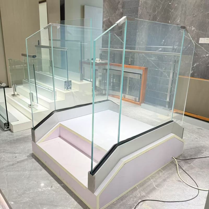 Modern Glass Deck Railing Outdoor Glass U Channel Frameless 12-20mm Tempered Glass Aluminum French Balcony Balustrades