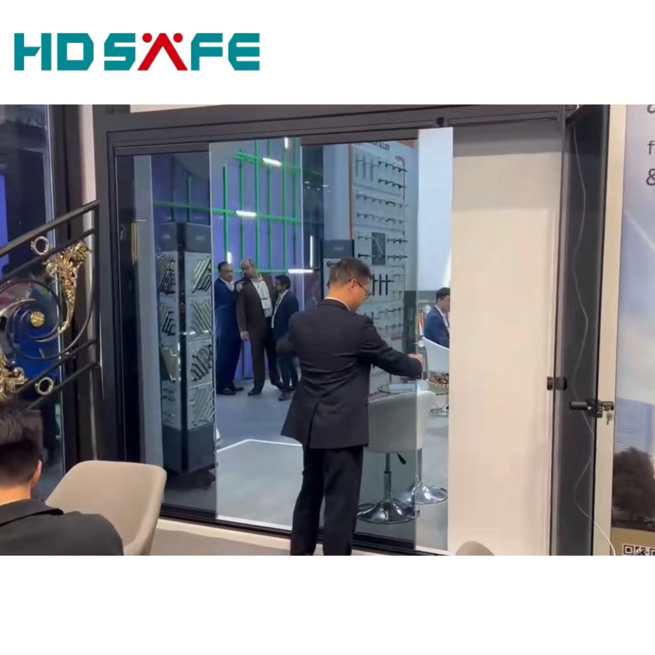 Glass Folding Door Manufacturer – Size/Color/Design Customization, Bulk Supply