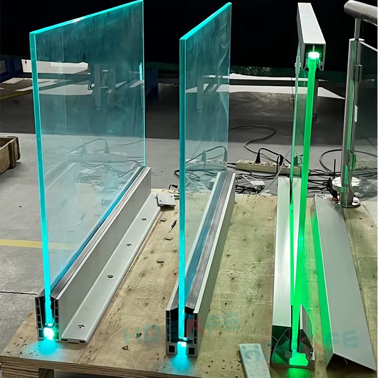 Architectural Glass Railing Solutions for Luxury Homes, Hotels & Commercial Spaces