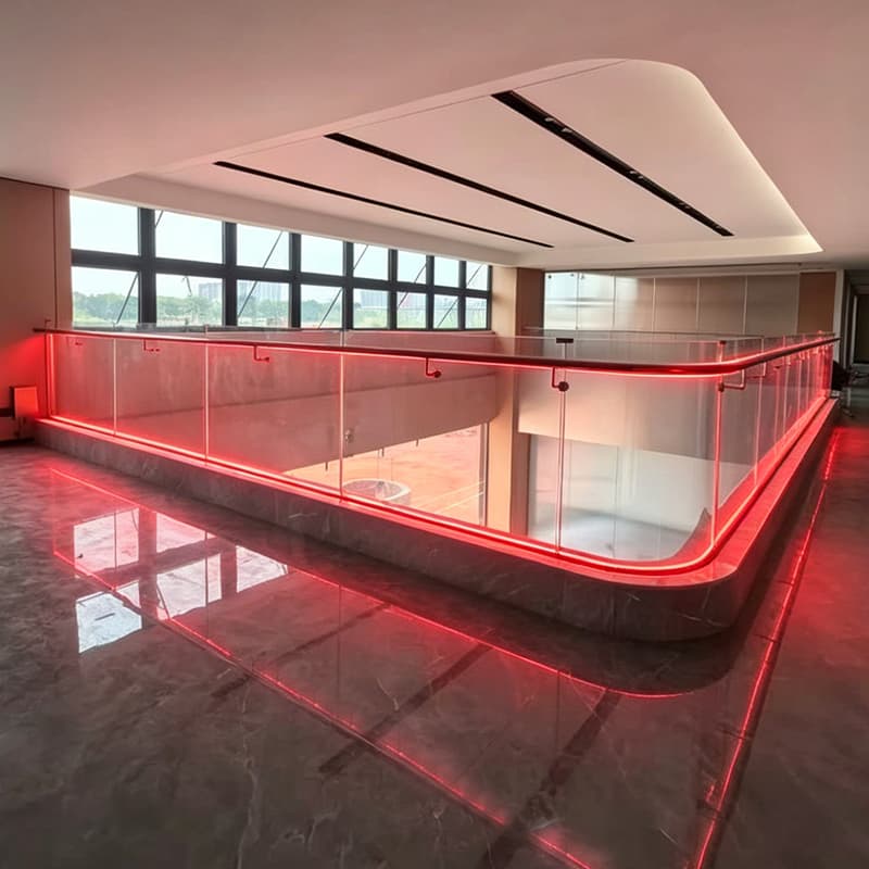 America Popular LED Glass Railing for Hotel Villa Home Outdoor Indoor Laminated Glass Balustrade Deck Handrail Project
