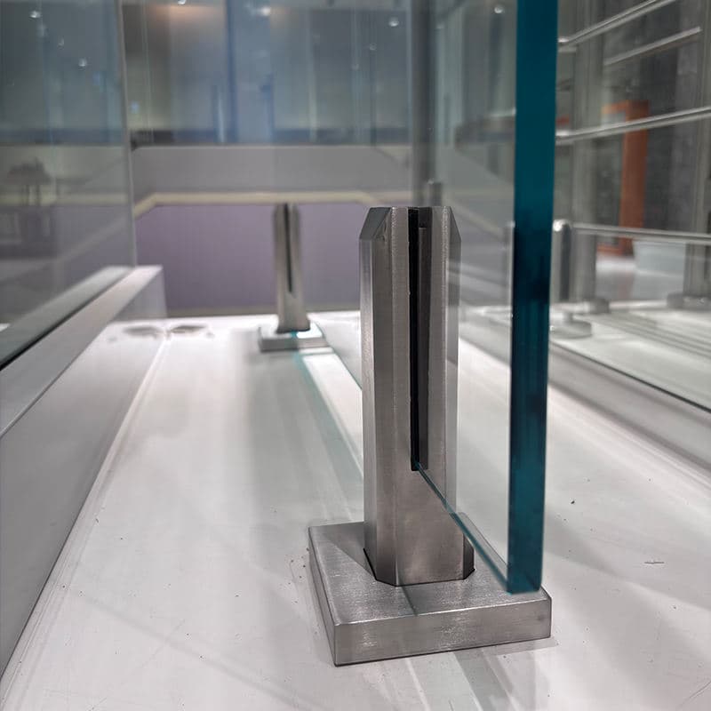 Modern Balcony Glass Railing Pool Fence Clamp Stainless Steel Spigot Railing Fittings
